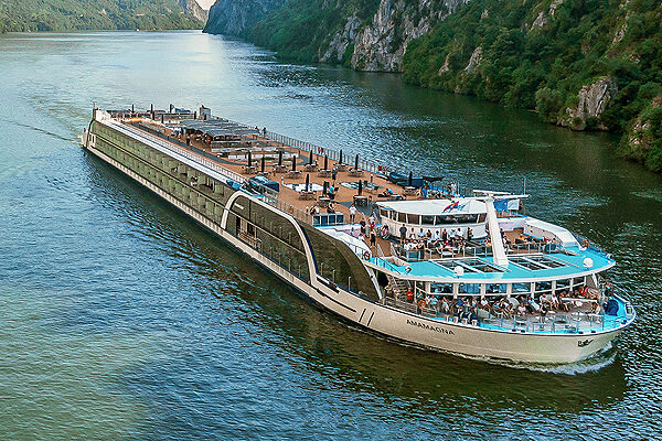 AmaMagna, a AmaWaterways cruise ship