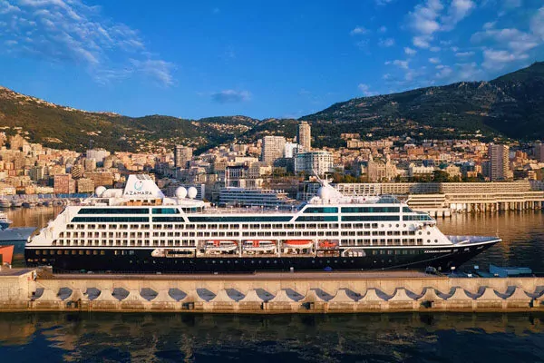 Azamara Onward, a Azamara cruise ship