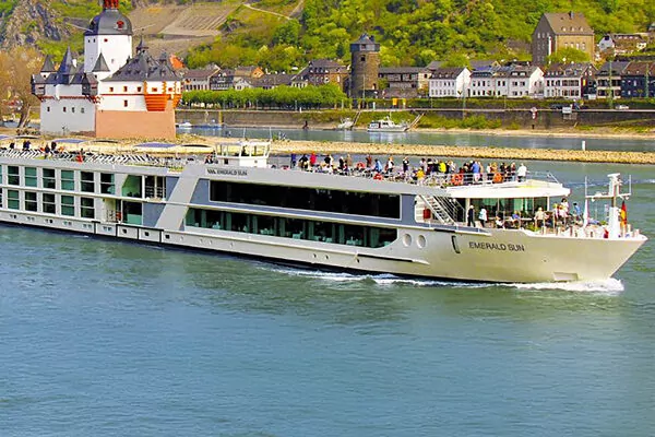 Emerald Sun, a Emerald Cruises cruise ship