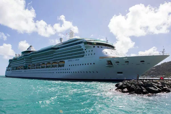 Jewel of the Seas, a Royal Caribbean cruise ship