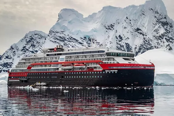MS Roald Amundsen, a HX Expeditions cruise ship