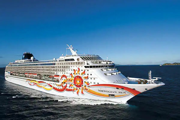 Norwegian Sun, a Norwegian Cruise Line cruise ship