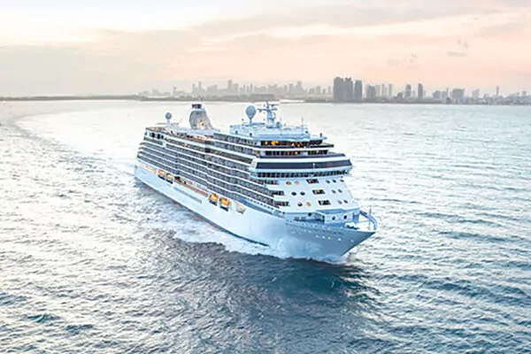 Seven Seas Splendor, a Regent Seven Seas  cruise ship