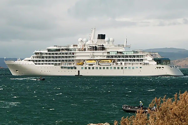 Silver Endeavour, a Silversea cruise ship